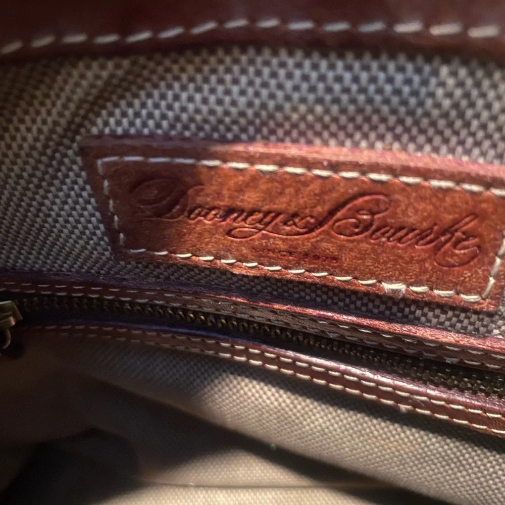 Brown Leather Shoulder Bag - Picture 6 of 7